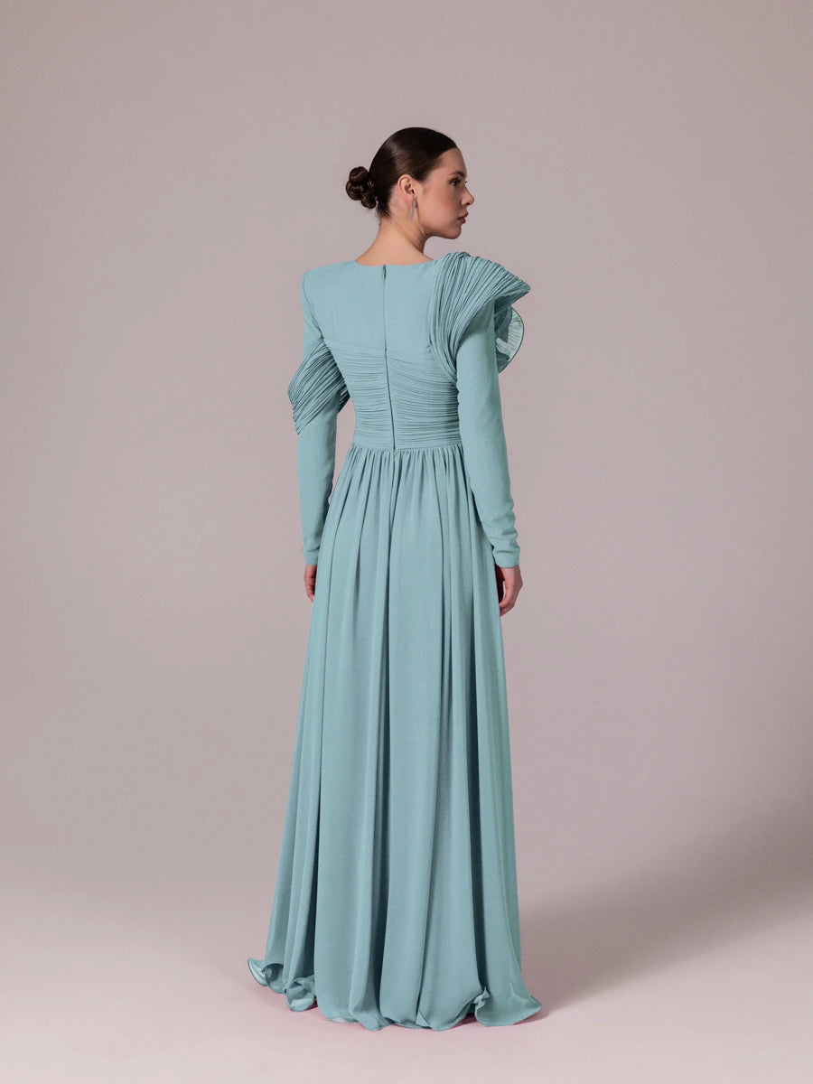 25204-Omuz Çiçek Detaylı Kloş Tesettür Abiye Elbise