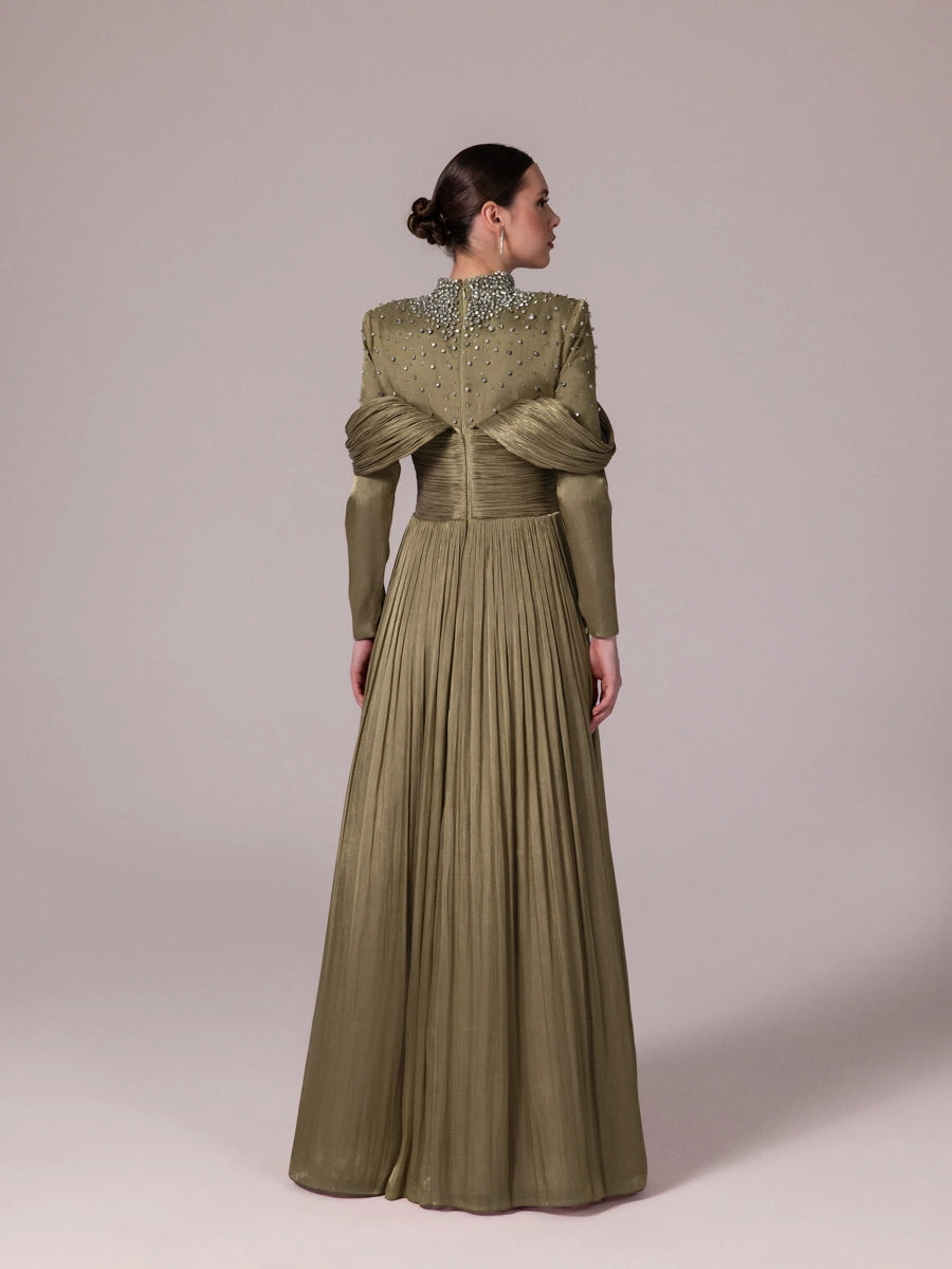 25207-Yakası Taş İşlemeli Pliseli Kabarık Tesettür Abiye Elbise