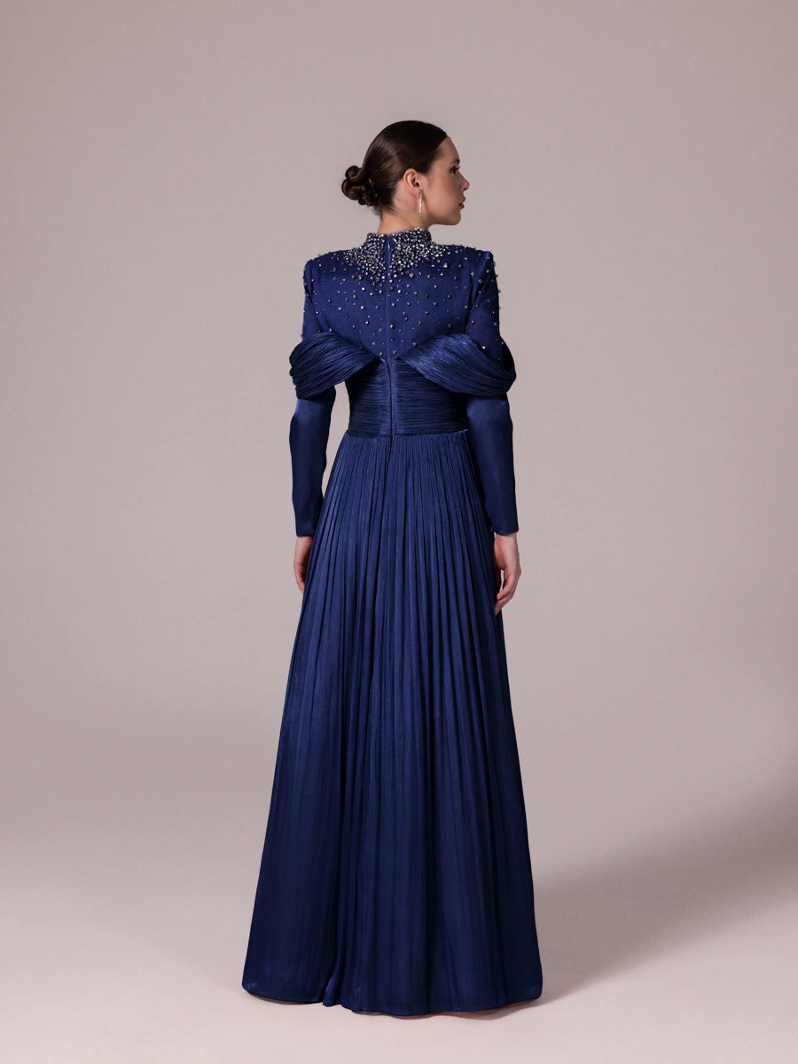 25207-Yakası Taş İşlemeli Pliseli Kabarık Tesettür Abiye Elbise