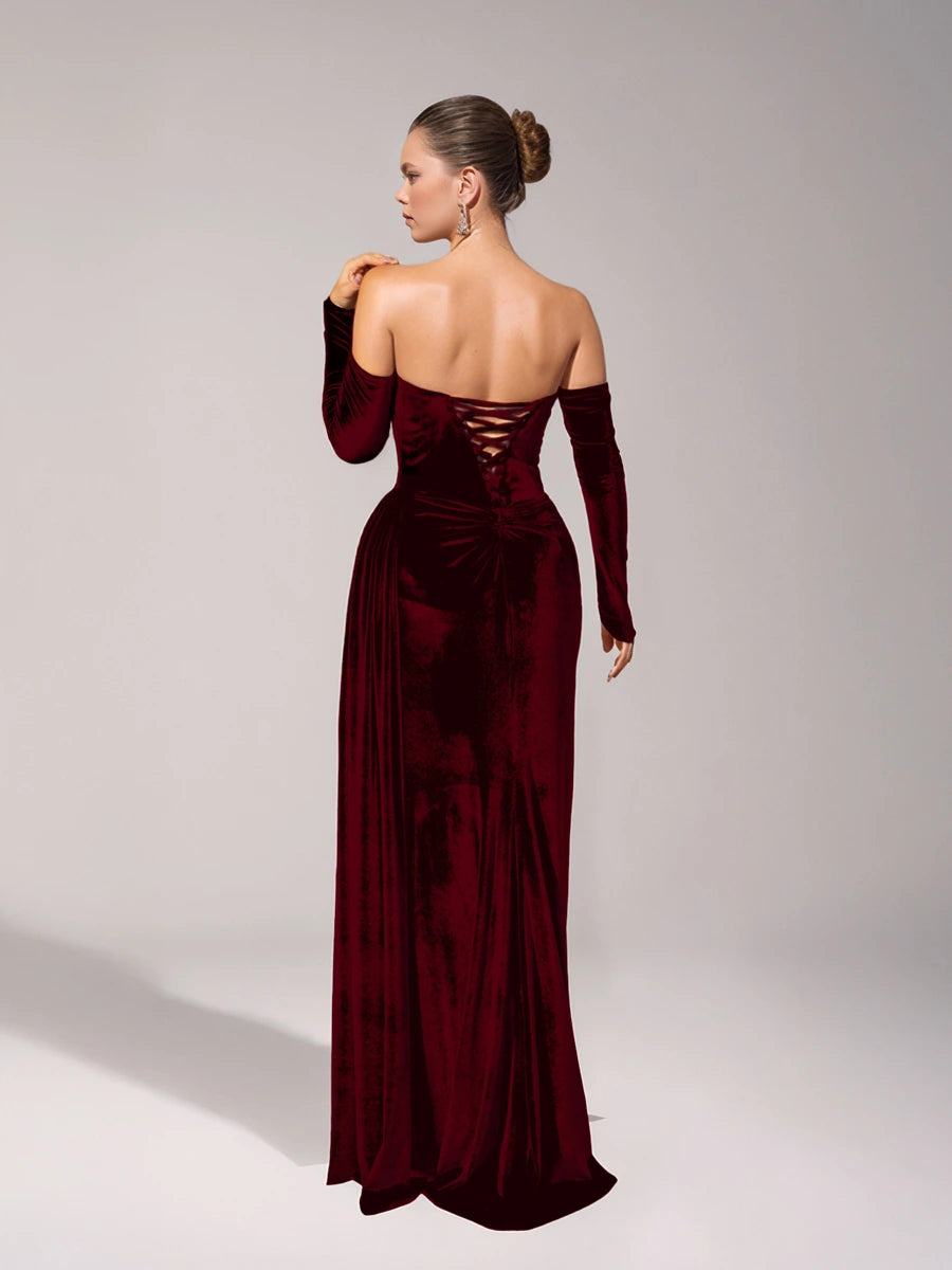 25402-Straplez Degaje Yaka Drapeli Kuyruk Detaylı Abiye Elbise