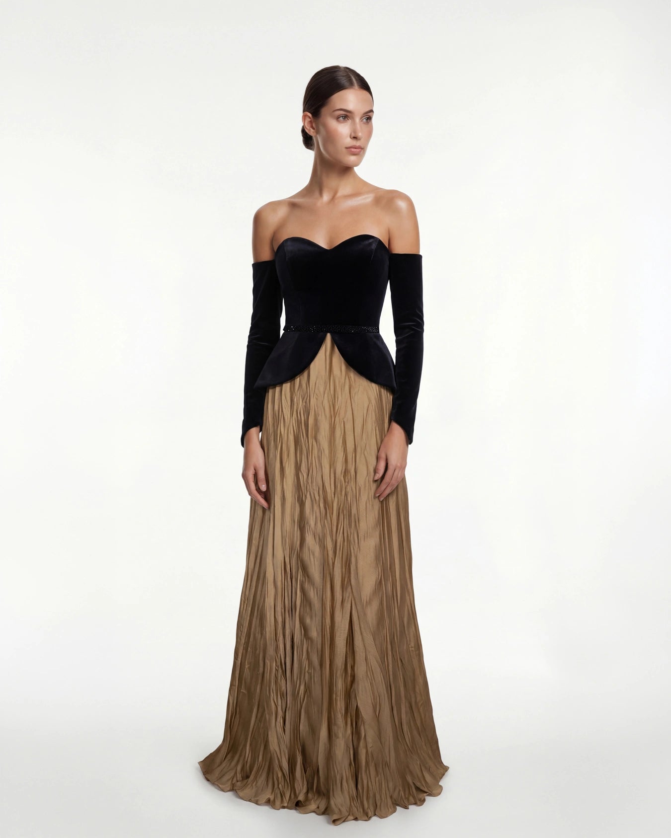 25408-Kadife Büstiyer Garnili Beli Taş İşlemeli Uzun Abiye Elbise