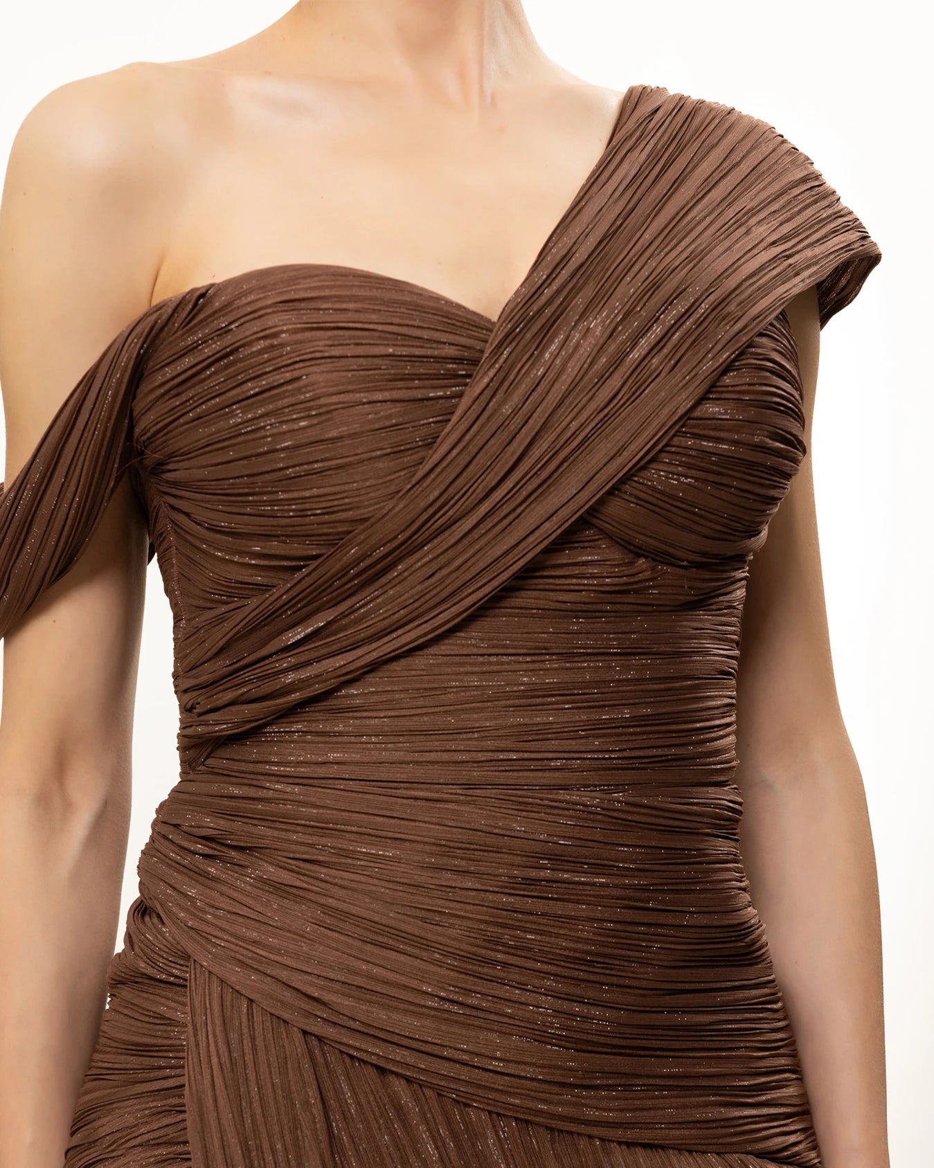 26012-Asimetrik Yaka Drapeli Uzun Abiye Elbise