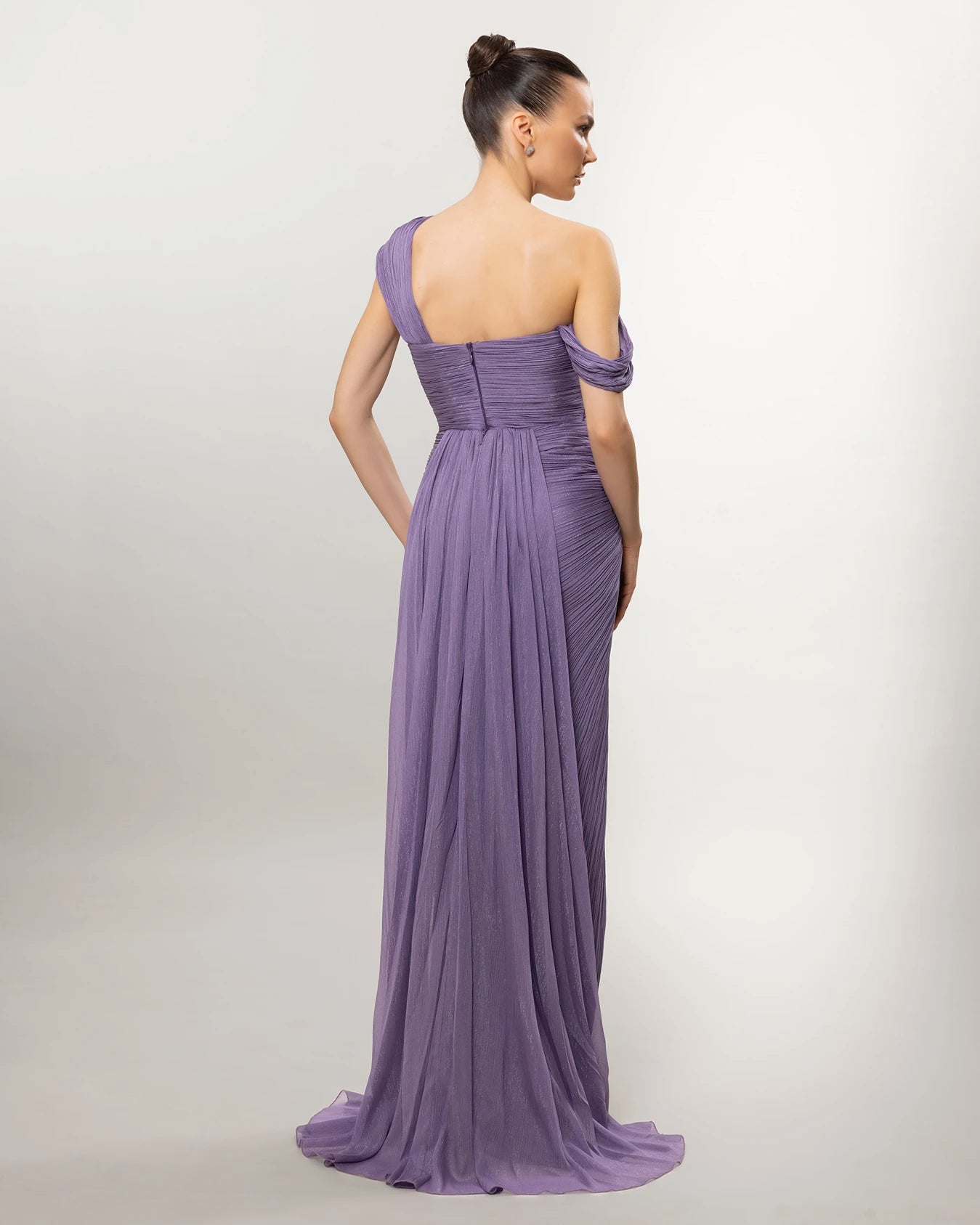 26012-Asimetrik Yaka Drapeli Uzun Abiye Elbise