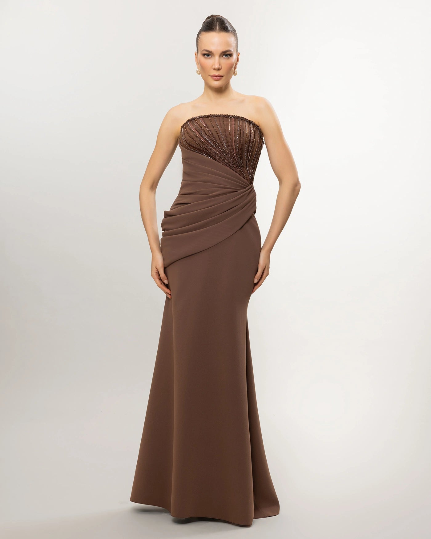 26033-Straplez Taş İşlemeli Drapeli Balık Abiye