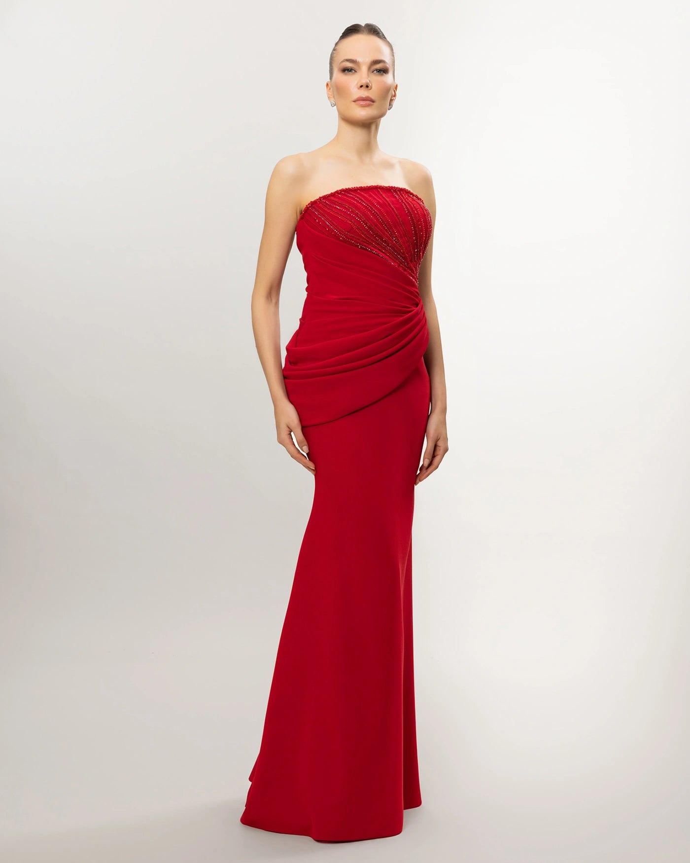 26033-Straplez Taş İşlemeli Drapeli Balık Abiye