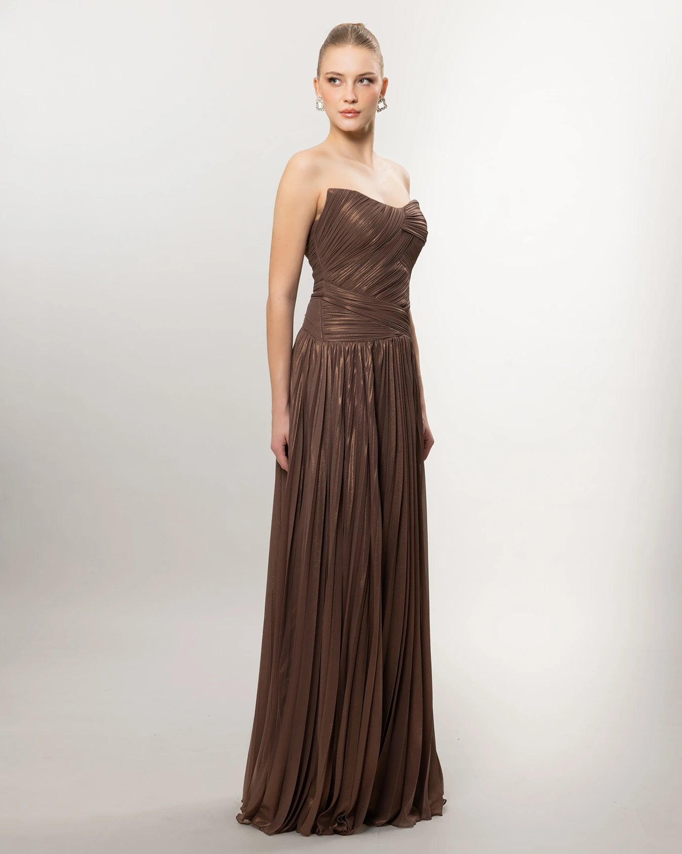 26040-Straplez Drapeli Kloş Uzun Abiye Elbise