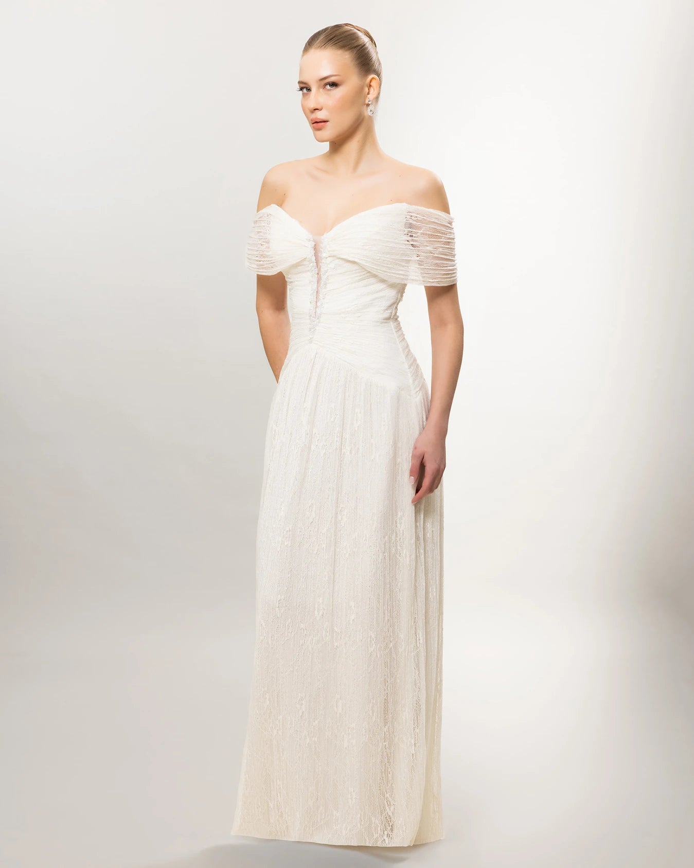 26071-Romantik Dantel Detaylı Düşük Omuz Uzun Abiye Elbise