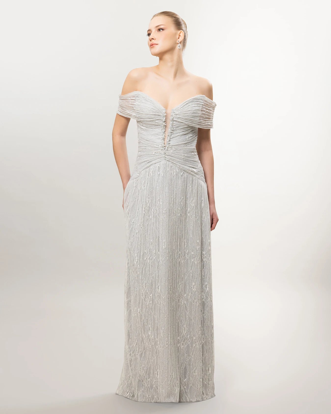 26071-Romantik Dantel Detaylı Düşük Omuz Uzun Abiye Elbise