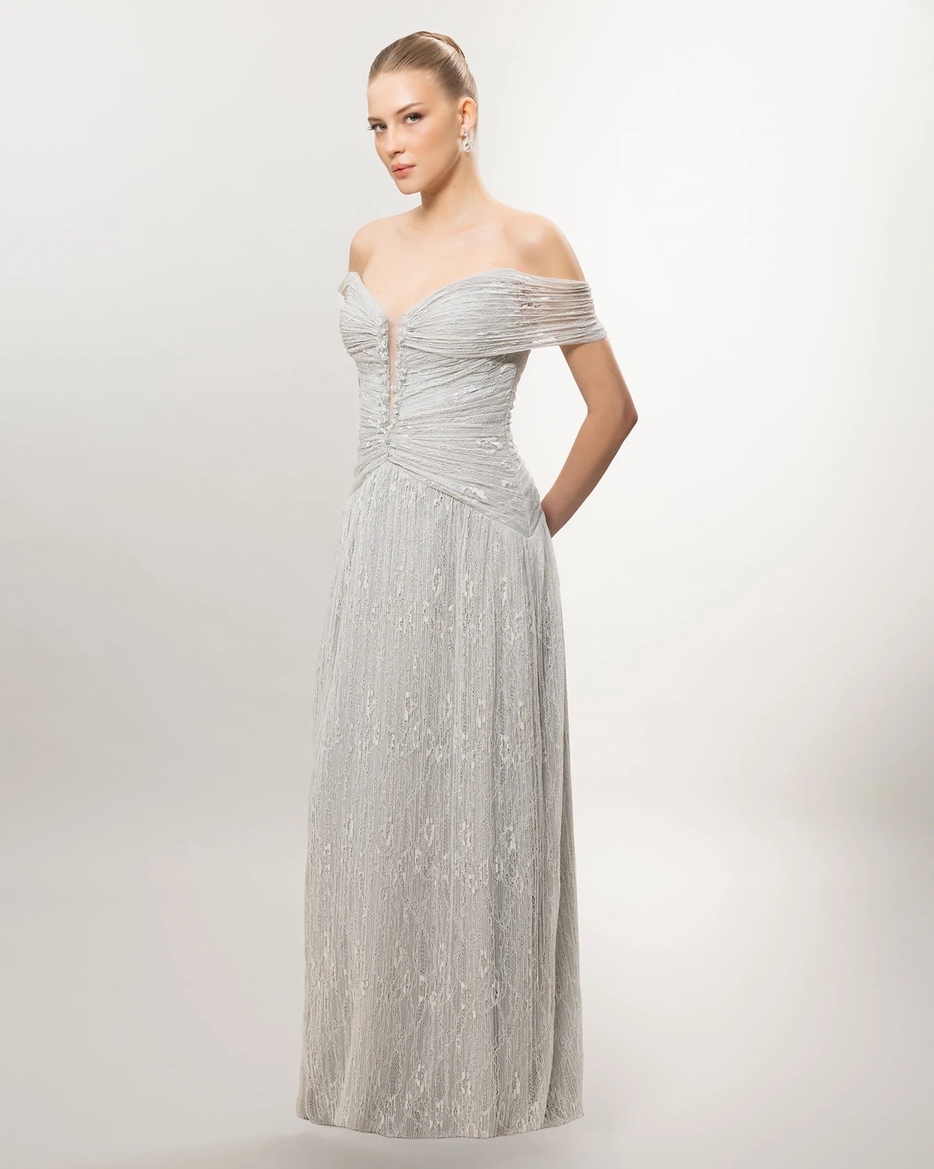 26071-Romantik Dantel Detaylı Düşük Omuz Uzun Abiye Elbise