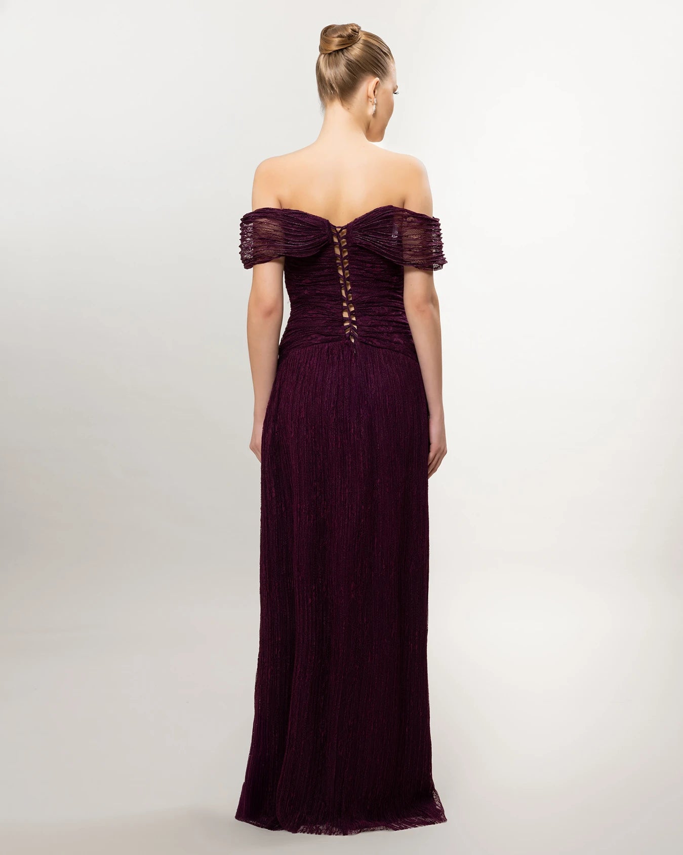 26071-Romantik Dantel Detaylı Düşük Omuz Uzun Abiye Elbise