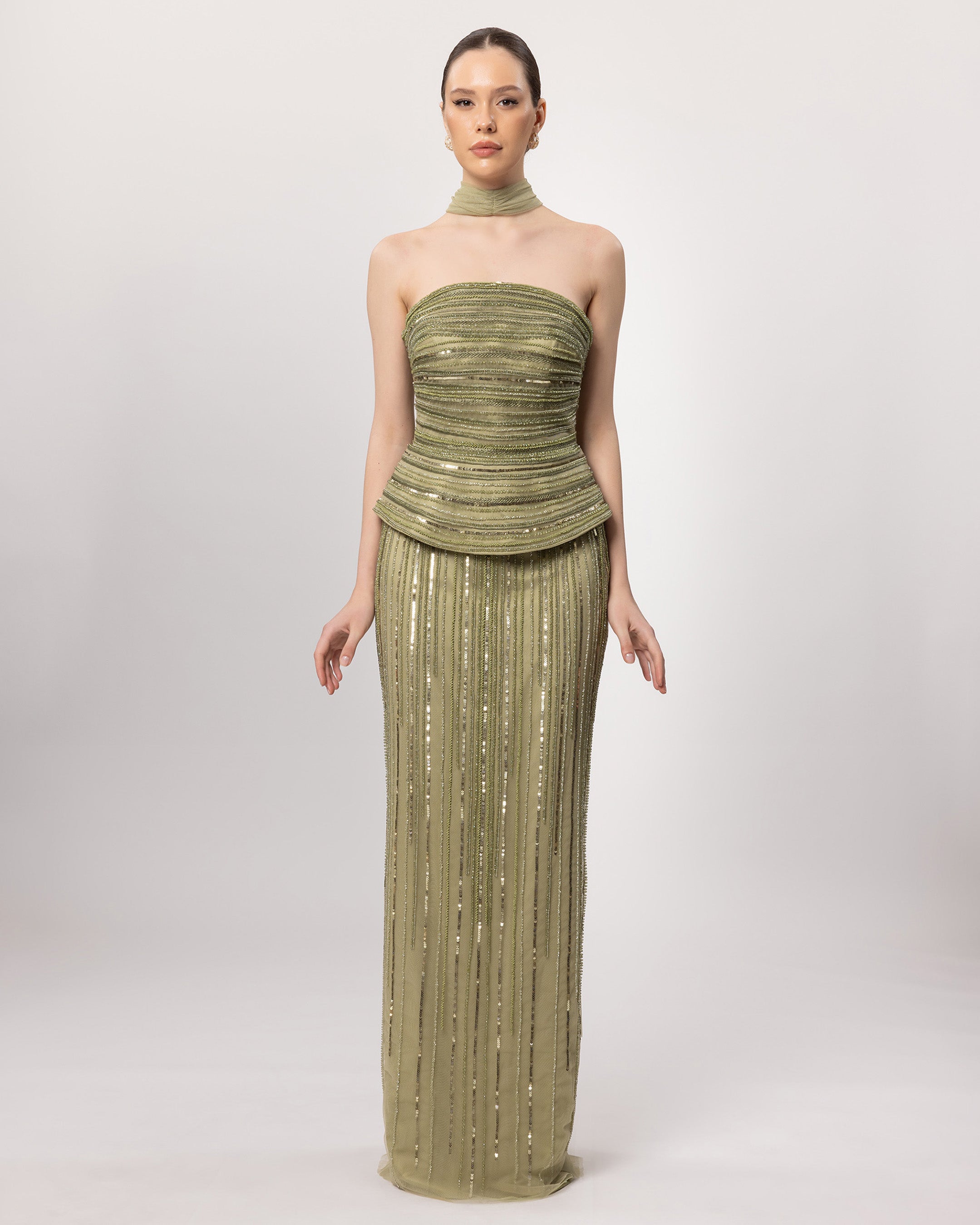 26076-Straplez Peplum Detaylı Boncuk İşlemeli Uzun Abiye