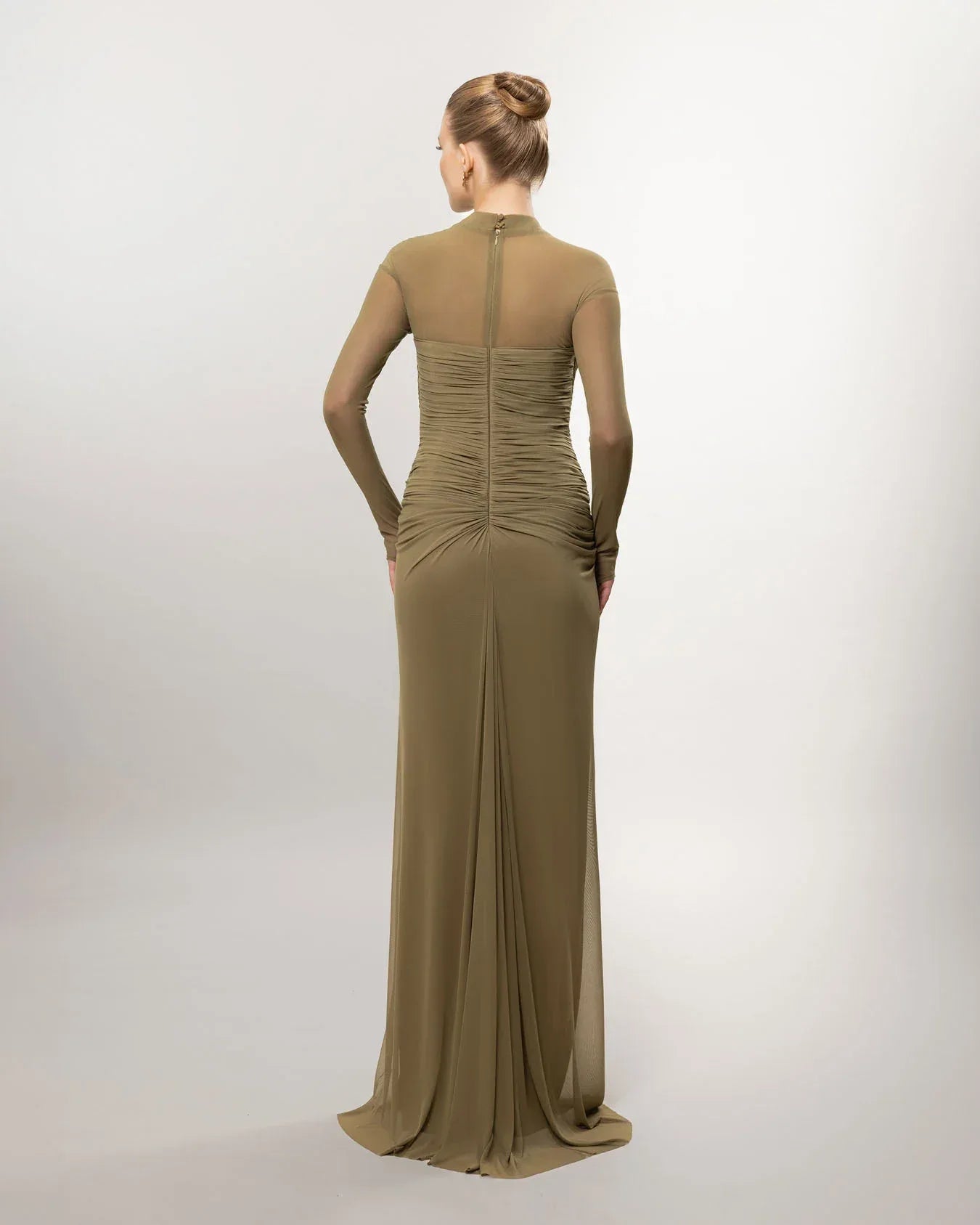 26080-Uzun Kollu Yırtmaçlı Drapeli Uzun Abiye Elbise - Kenzel