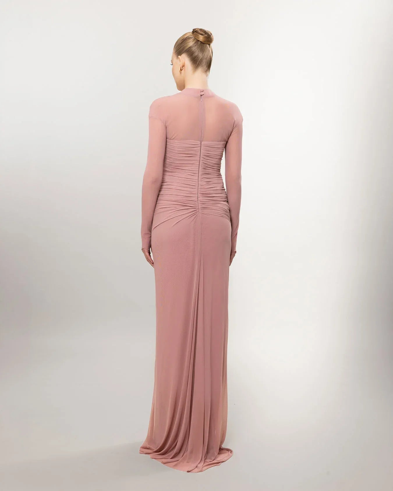 26080-Uzun Kollu Yırtmaçlı Drapeli Uzun Abiye Elbise - Kenzel