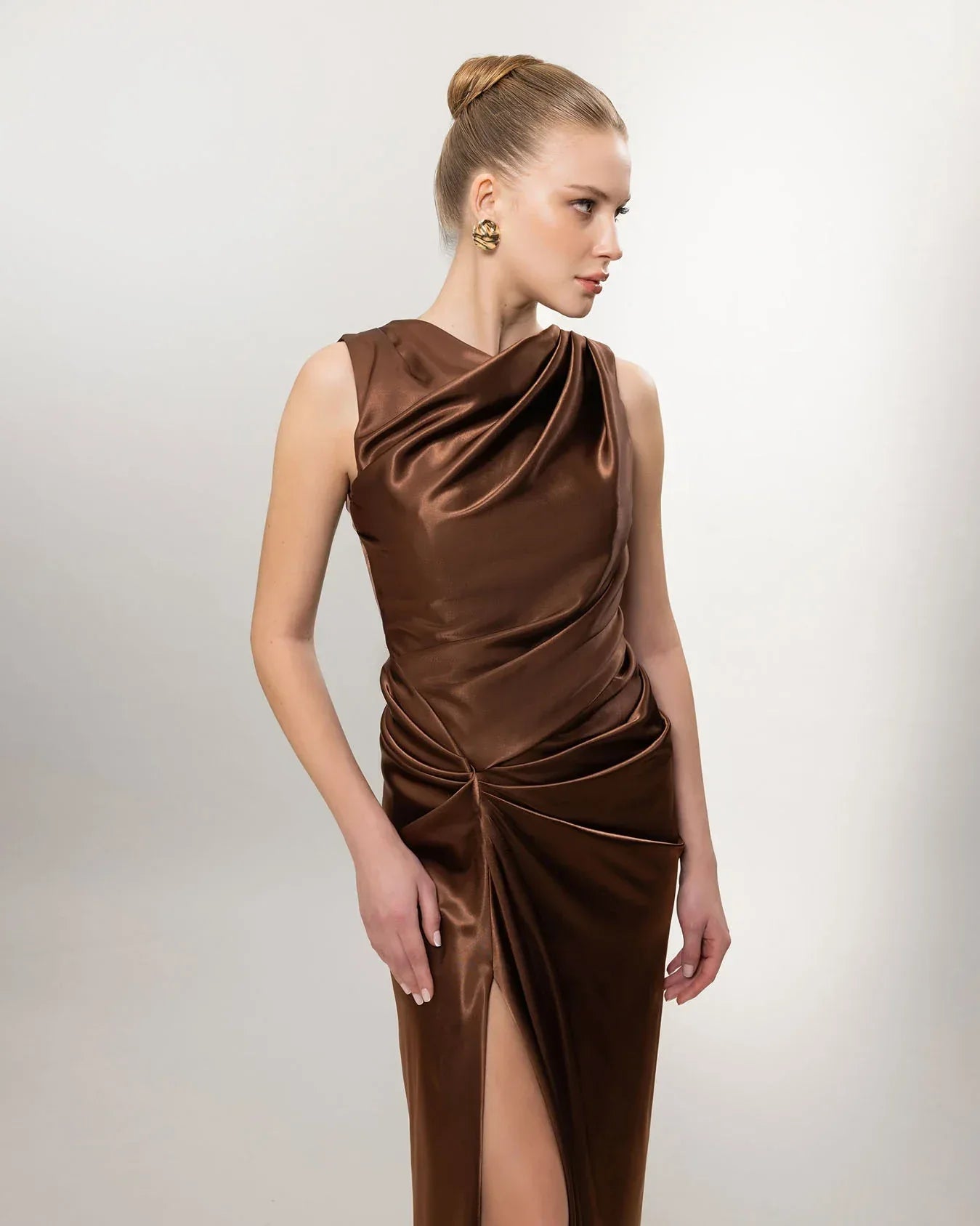 26082-Drapeli Yırtmaçlı Uzun Abiye Elbise - Kenzel