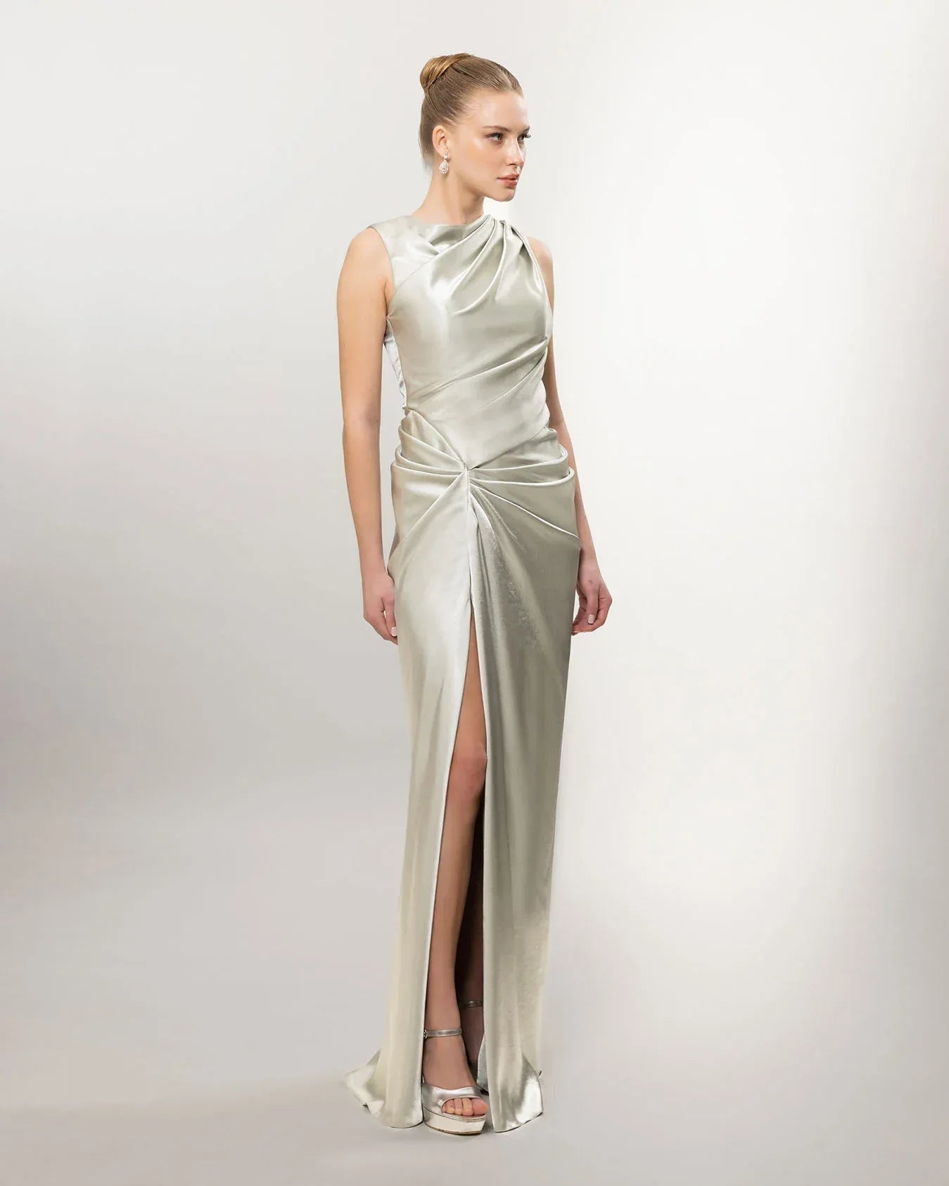 26082-Drapeli Yırtmaçlı Uzun Abiye Elbise - Kenzel