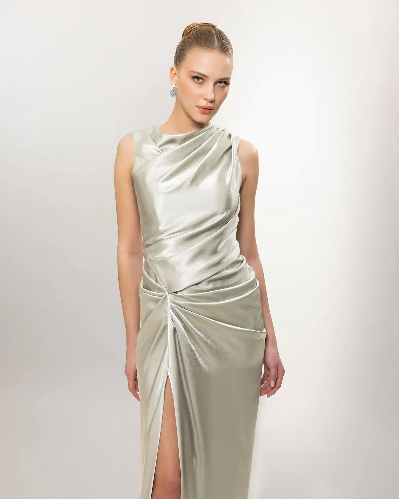 26082-Drapeli Yırtmaçlı Uzun Abiye Elbise - Kenzel