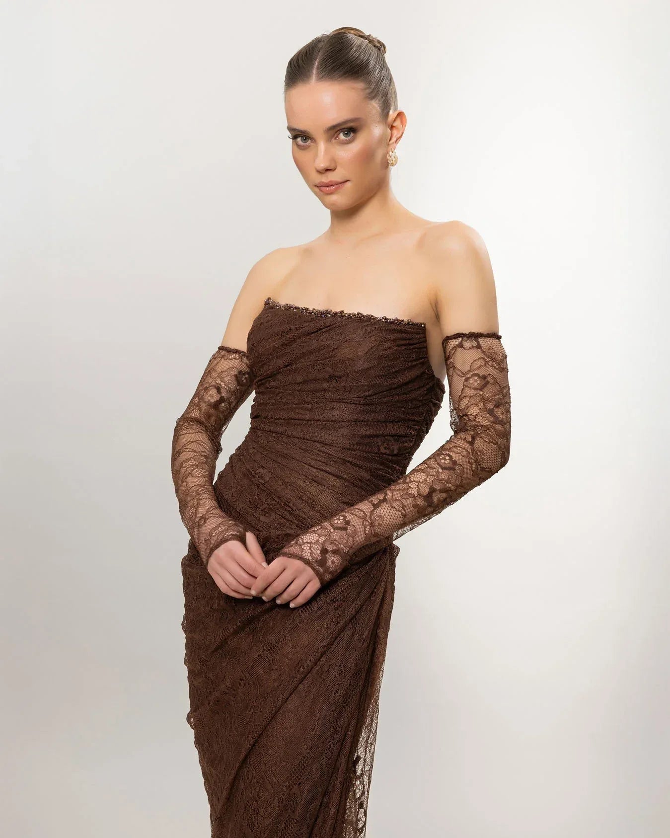 26101-Straplez Uzun Kol Dantelli Uzun Abiye Elbise - Kenzel