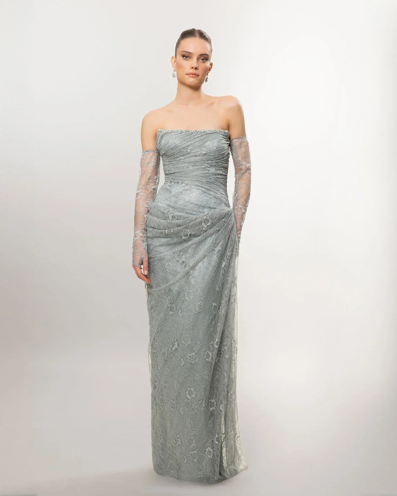 26101-Straplez Uzun Kol Dantelli Uzun Abiye Elbise - Kenzel