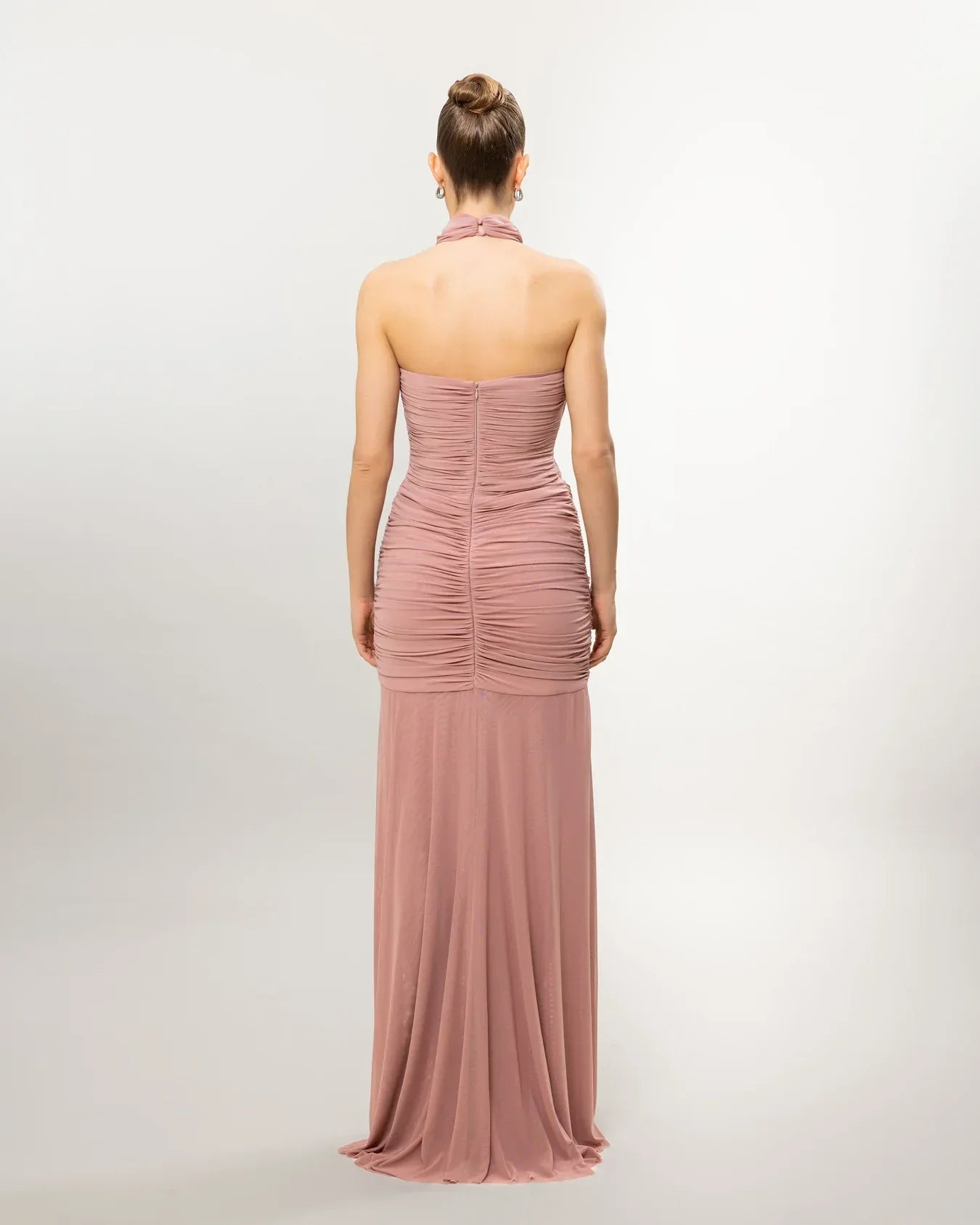 26136-Boyundan Bağlamalı Transparan Detaylı Uzun Abiye Elbise - Kenzel