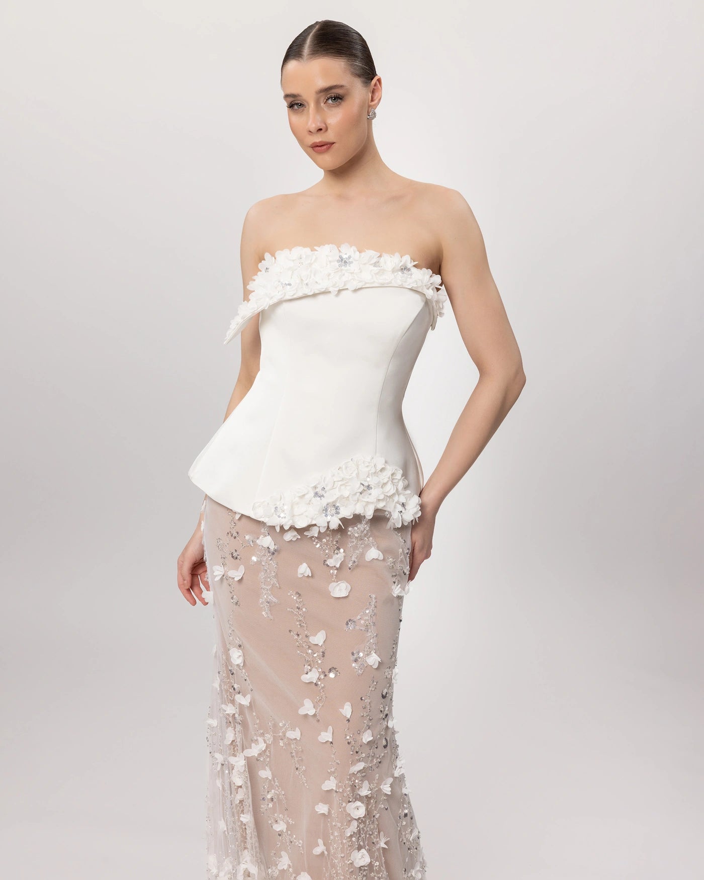 26162-Çiçek Aplikeli Straplez Couture Abiye Elbise.