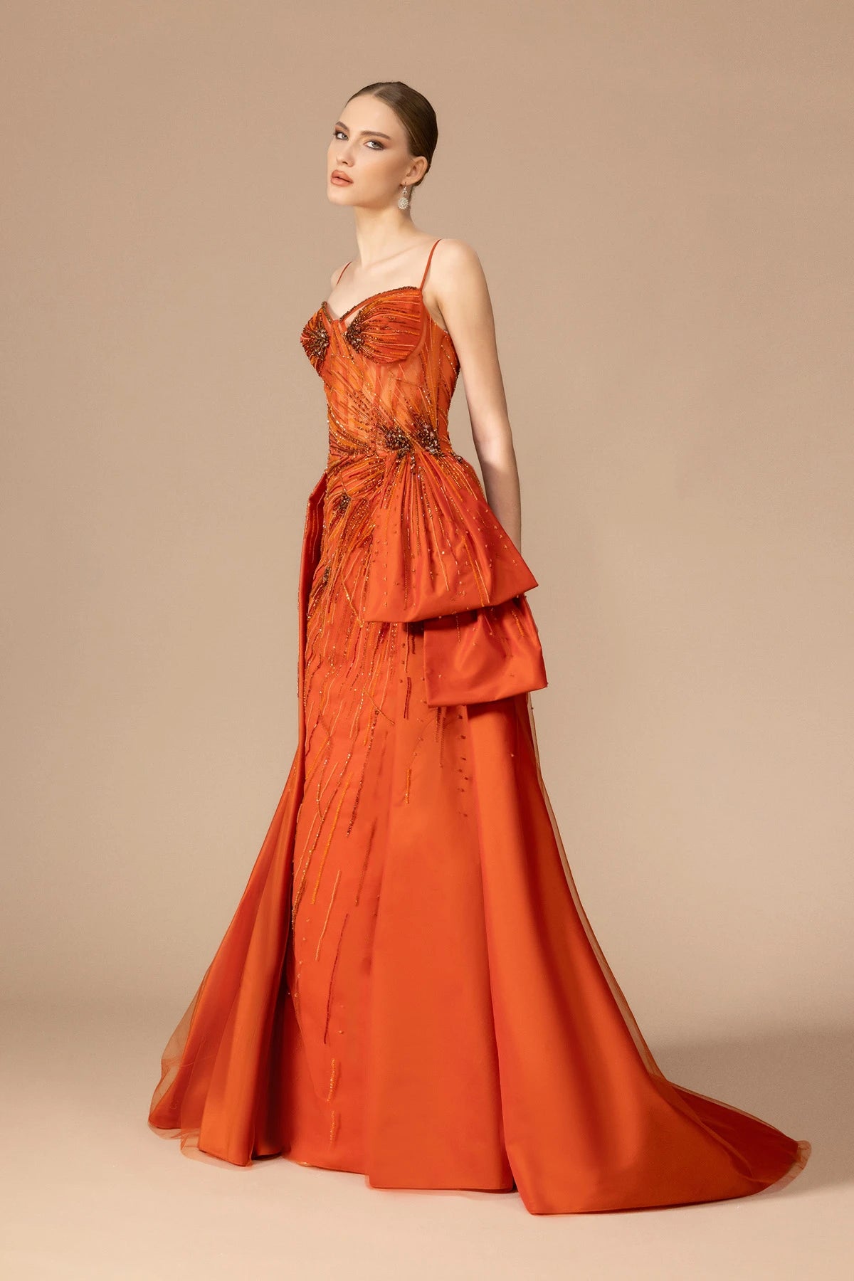 7036-Askılı İşlemeli Uzun Elbise