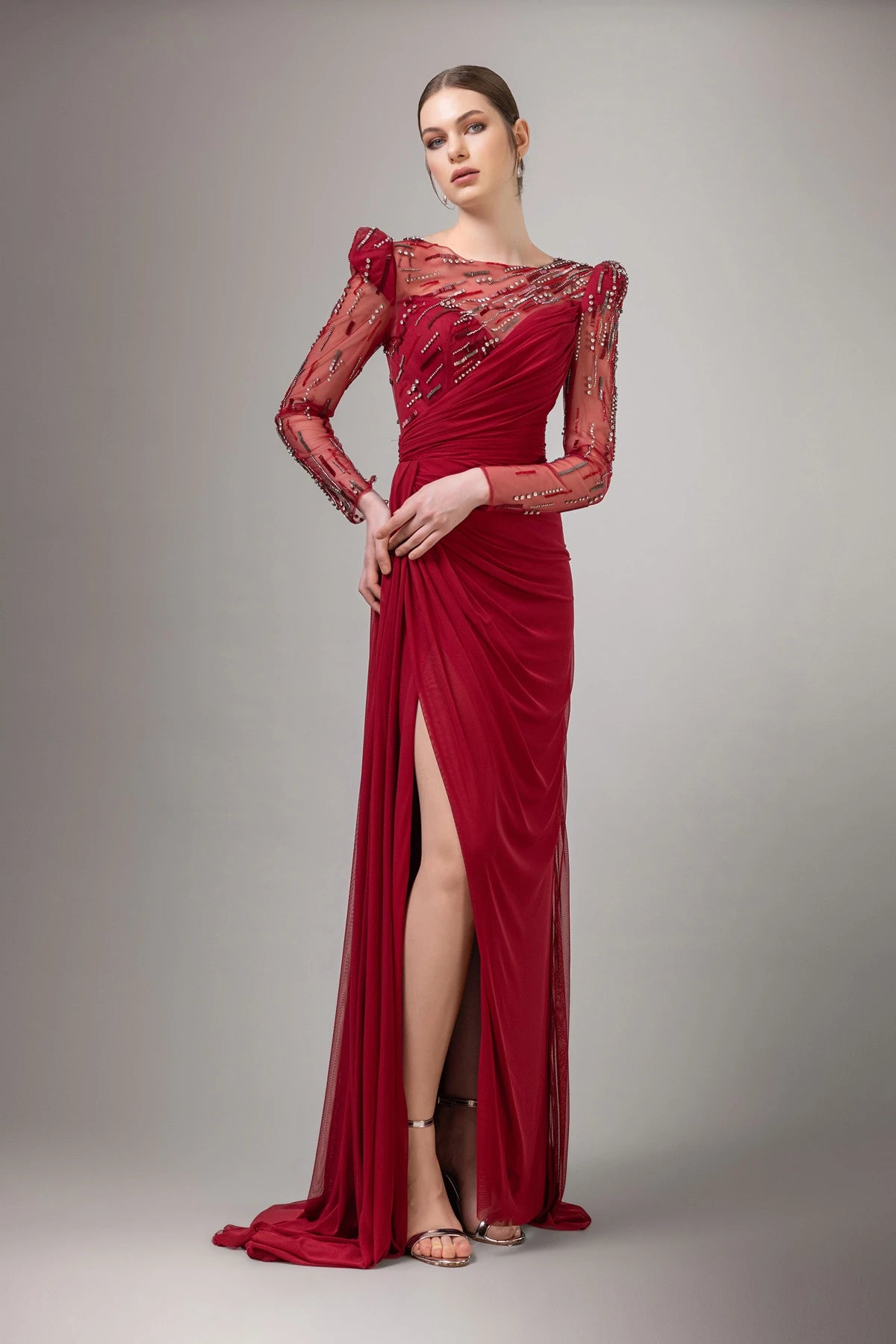 7048-İşlemeli Transparan Kol Yırtmaçlı Uzun Elbise