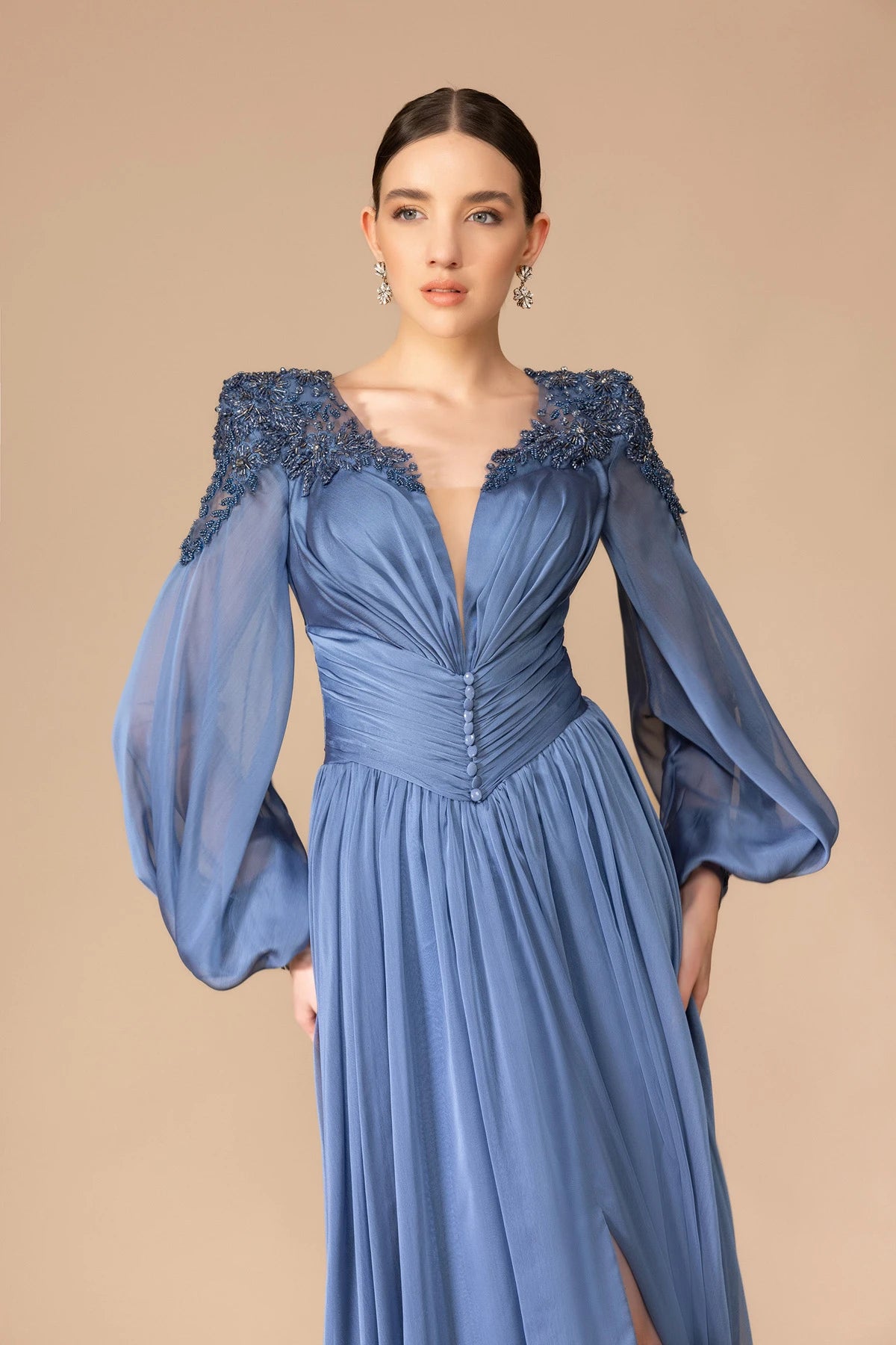 7060-Transparan Uzun Kol Uzun Abiye Elbise