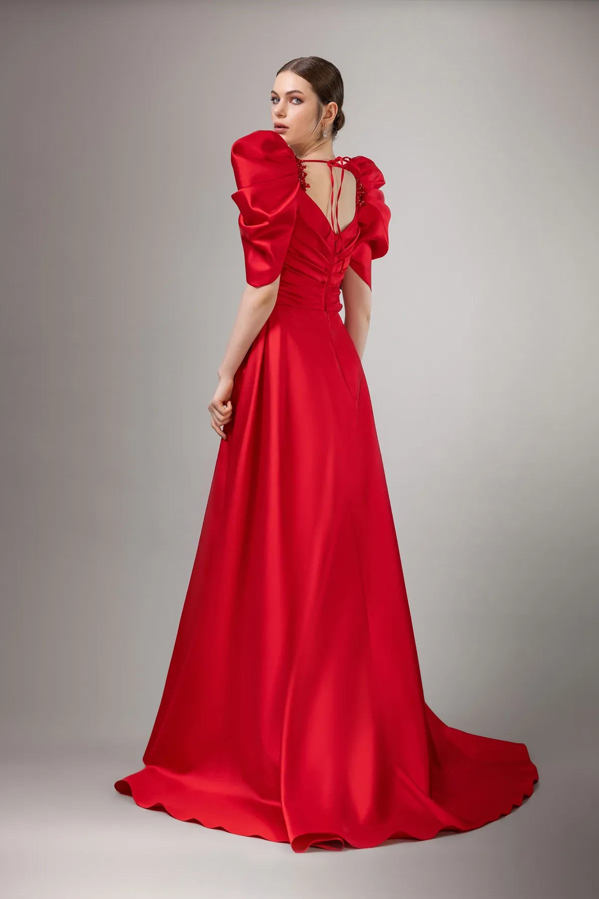 7094-Balon Kol Derin Yırtmaçlı Uzun Gece Elbise