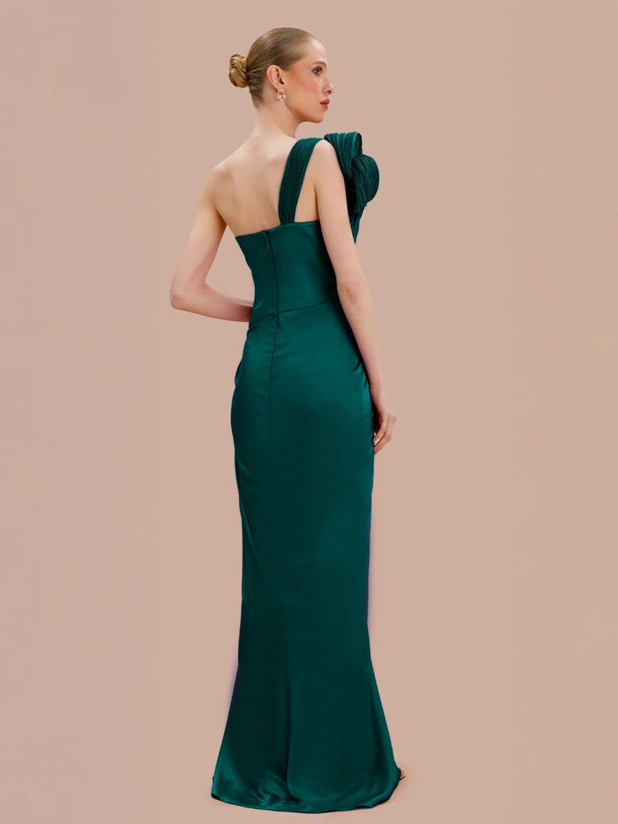 7157-Tek Omuz Drapeli Yırtmaçlı Uzun Abiye Elbise