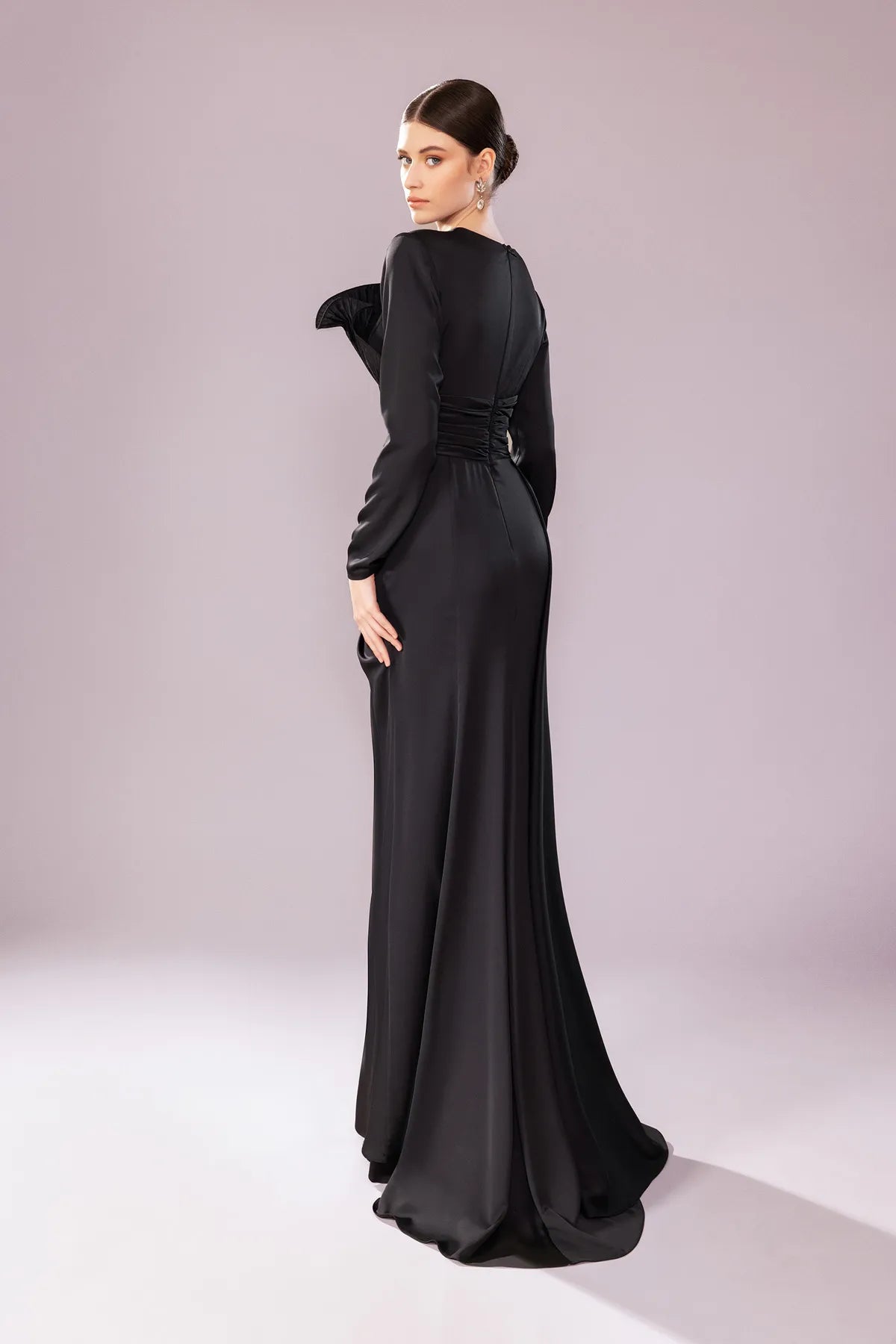 7203-Uzun Kollu Drapeli Tesettür Uzun Elbise