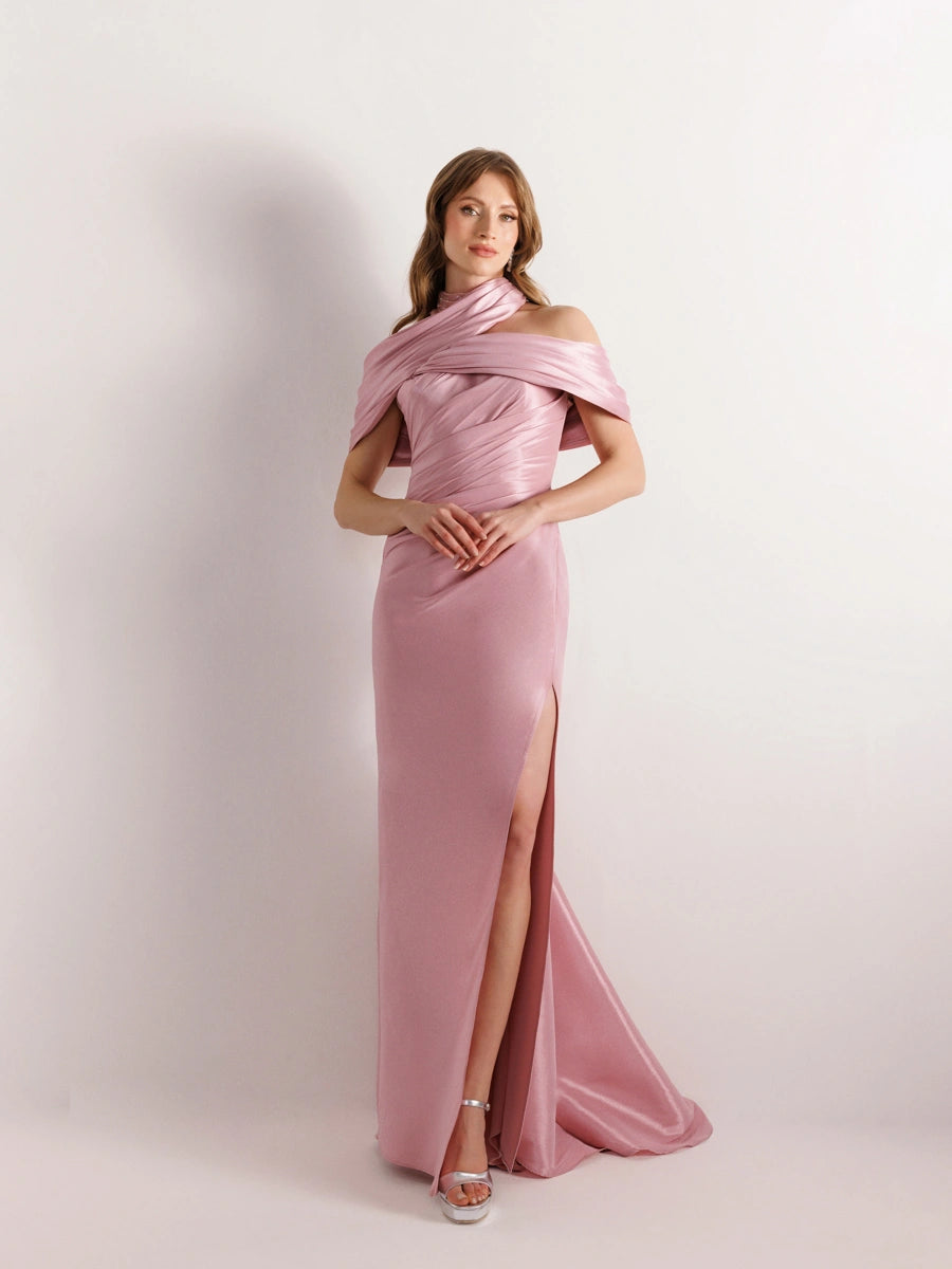 A25015-Hakim Yaka Straplez Görünümlü Drapeli Balık Abiye Elbise