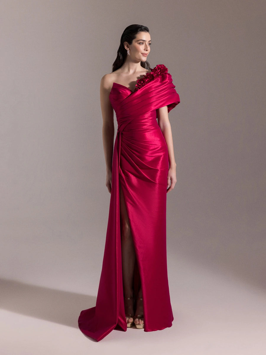 A25030-Çiçek Detaylı Yırtmaçlı Balık Abiye Elbise