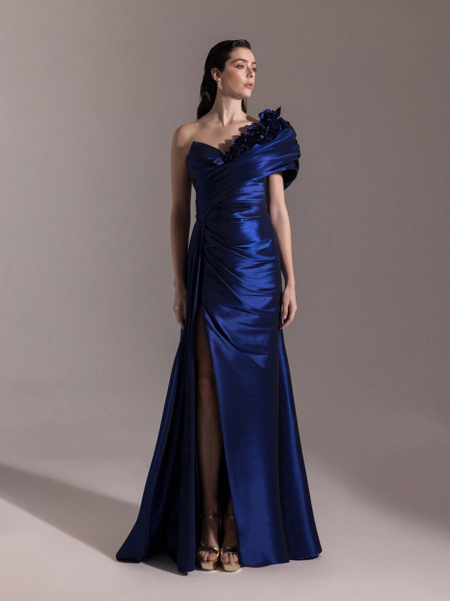 A25030-Çiçek Detaylı Yırtmaçlı Balık Abiye Elbise