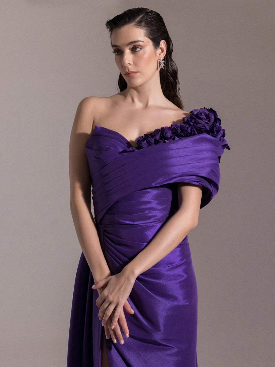 A25030-Çiçek Detaylı Yırtmaçlı Balık Abiye Elbise