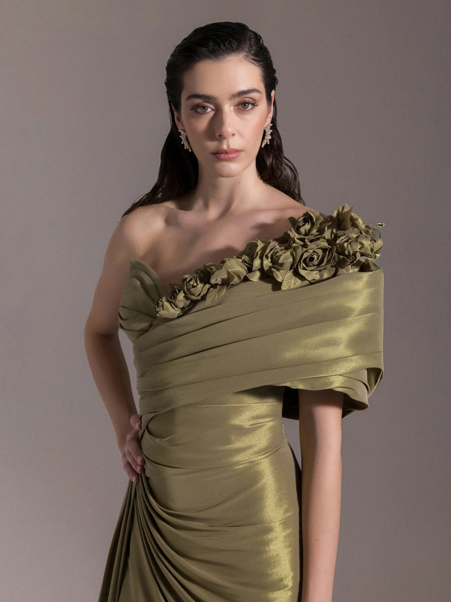 A25030-Çiçek Detaylı Yırtmaçlı Balık Abiye Elbise