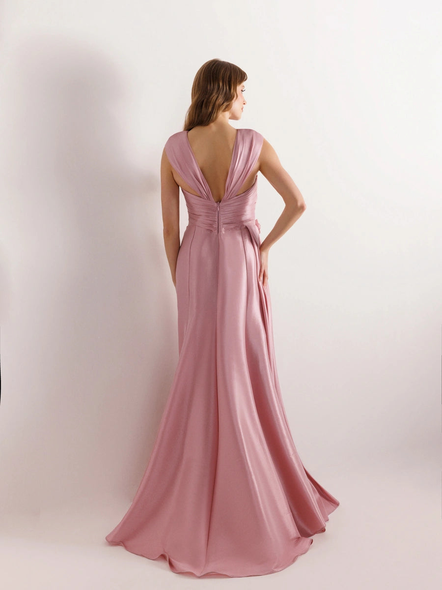 A25033-Çiçek Detaylı Yanı Kuyruklu Balık Abiye Elbise