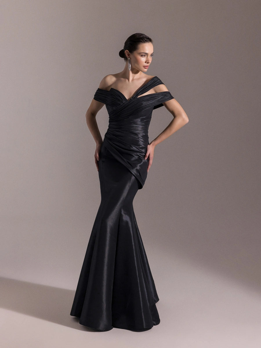 A25034-Kolları Şal Görünümlü Piliseli Balık Elbise