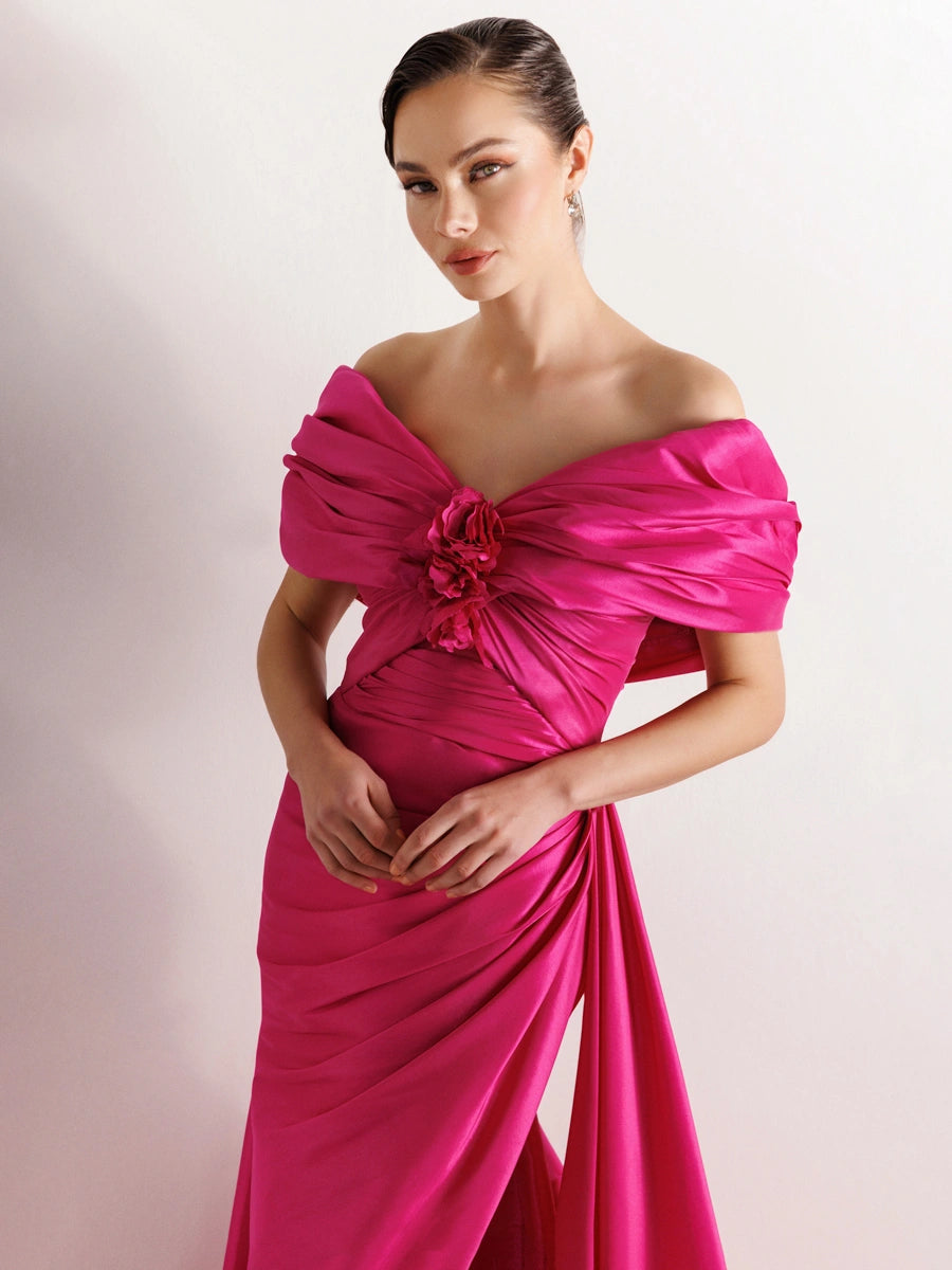 A25035-Straplez Şal Görünümlü Yırtmaçlı Balık Abiye Elbise