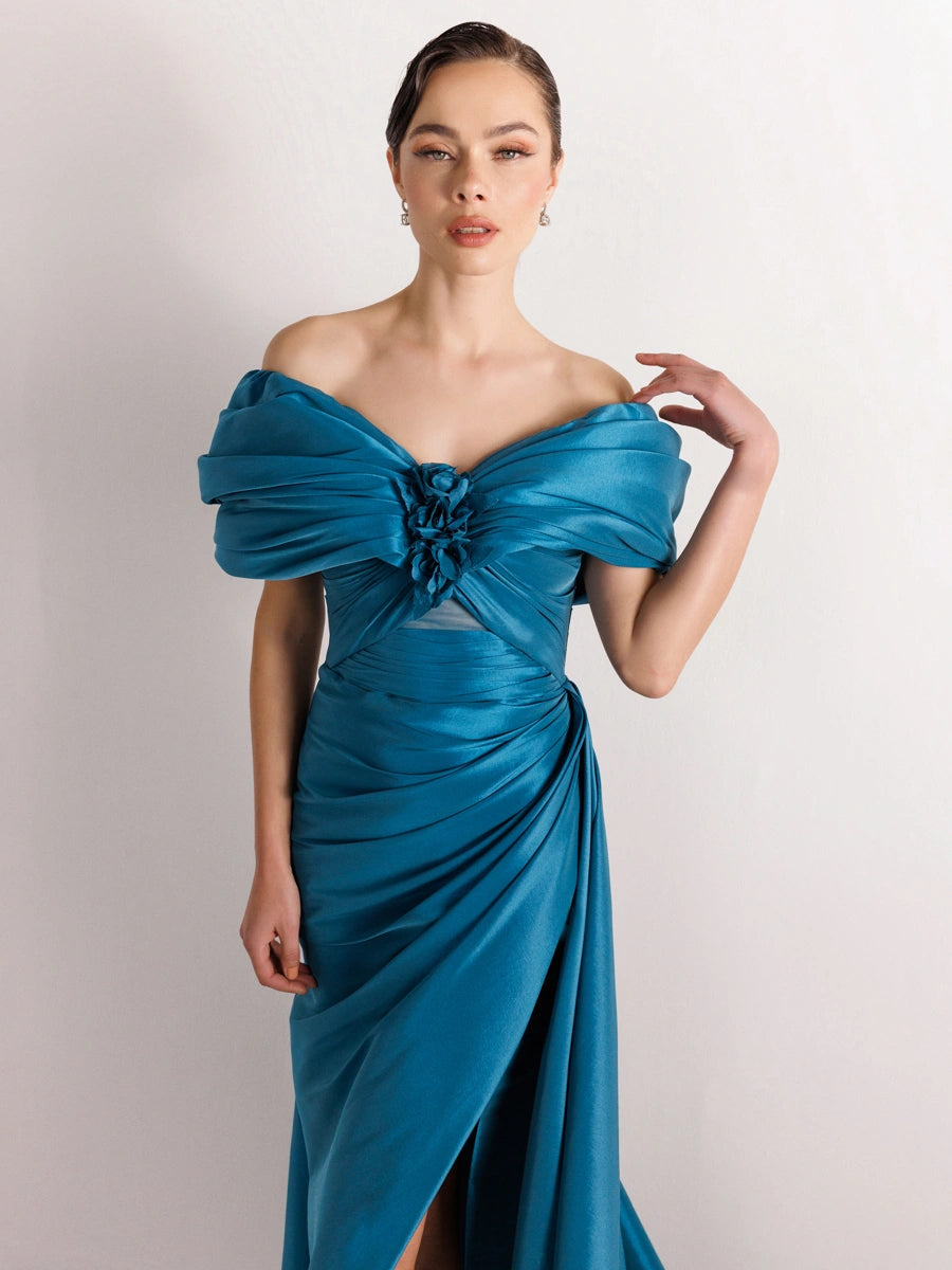 A25035-Straplez Şal Görünümlü Yırtmaçlı Balık Abiye Elbise