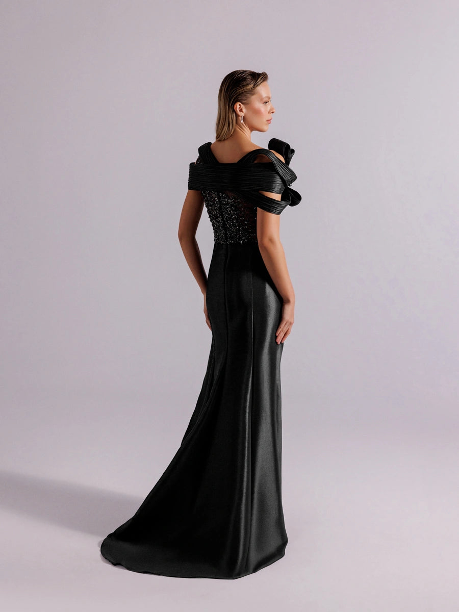 A25054-Üst Taş Detaylı Kuyruklu Balık Abiye Elbise