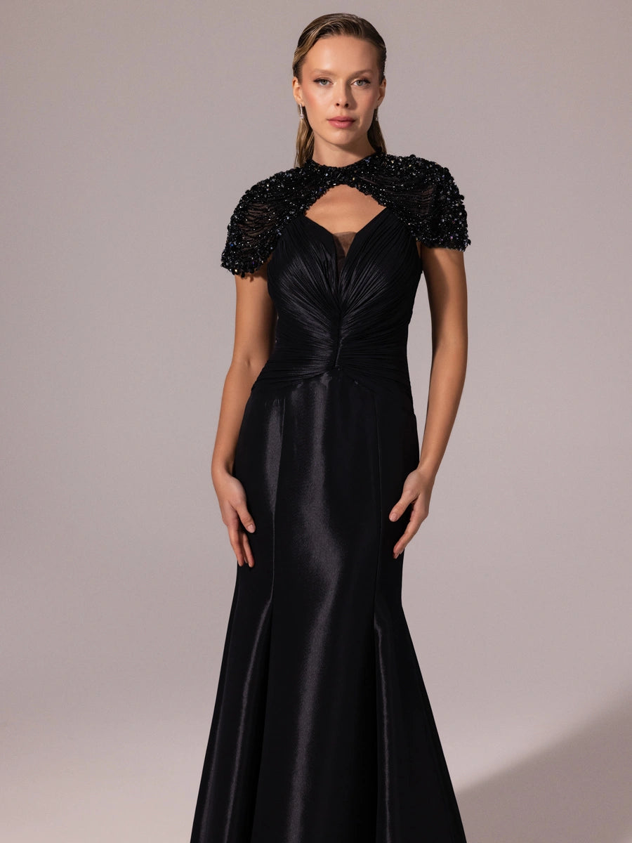 A25056-İşleme Omuz Detaylı Balık Abiye Elbise