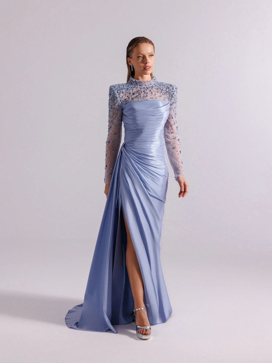 Straplez Görünümlü Tüm Dekoltesi Taş Detaylı Yırtmaçlı Elbise Mavi 2