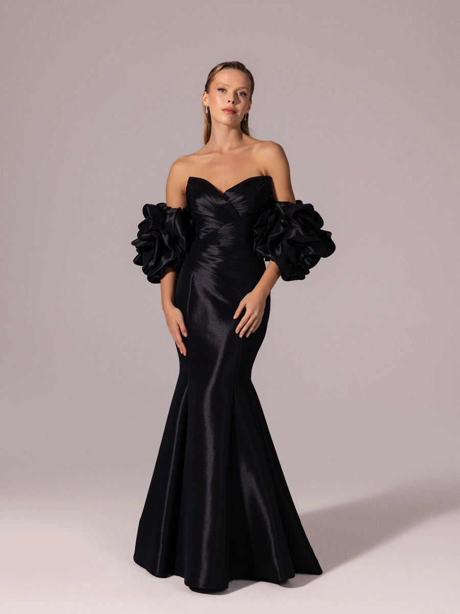 A25068-Straplez Drapeli Balon Kollu Uzun Abiye Elbise