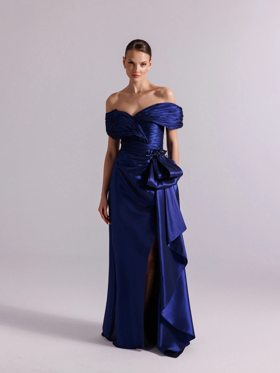 A25086-Şal Kollu Yanı Kuyruklu Ve Yırtmaçlı Balık Abiye