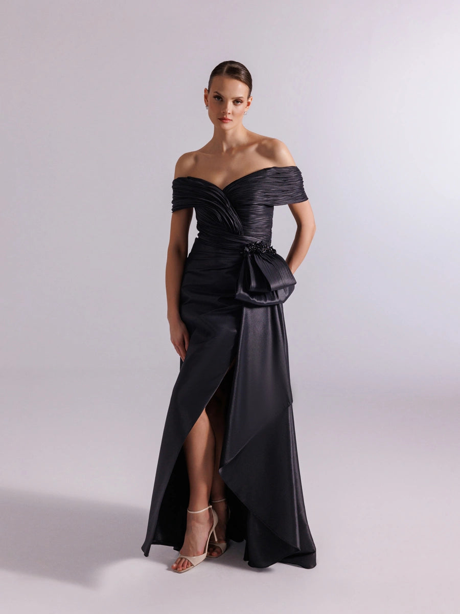 A25086-Şal Kollu Yanı Kuyruklu Ve Yırtmaçlı Balık Abiye