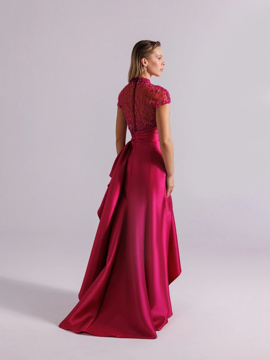 A25094- Üst kısım Taş İşlemeli Yırtmaçlı Uzun Abiye Elbise