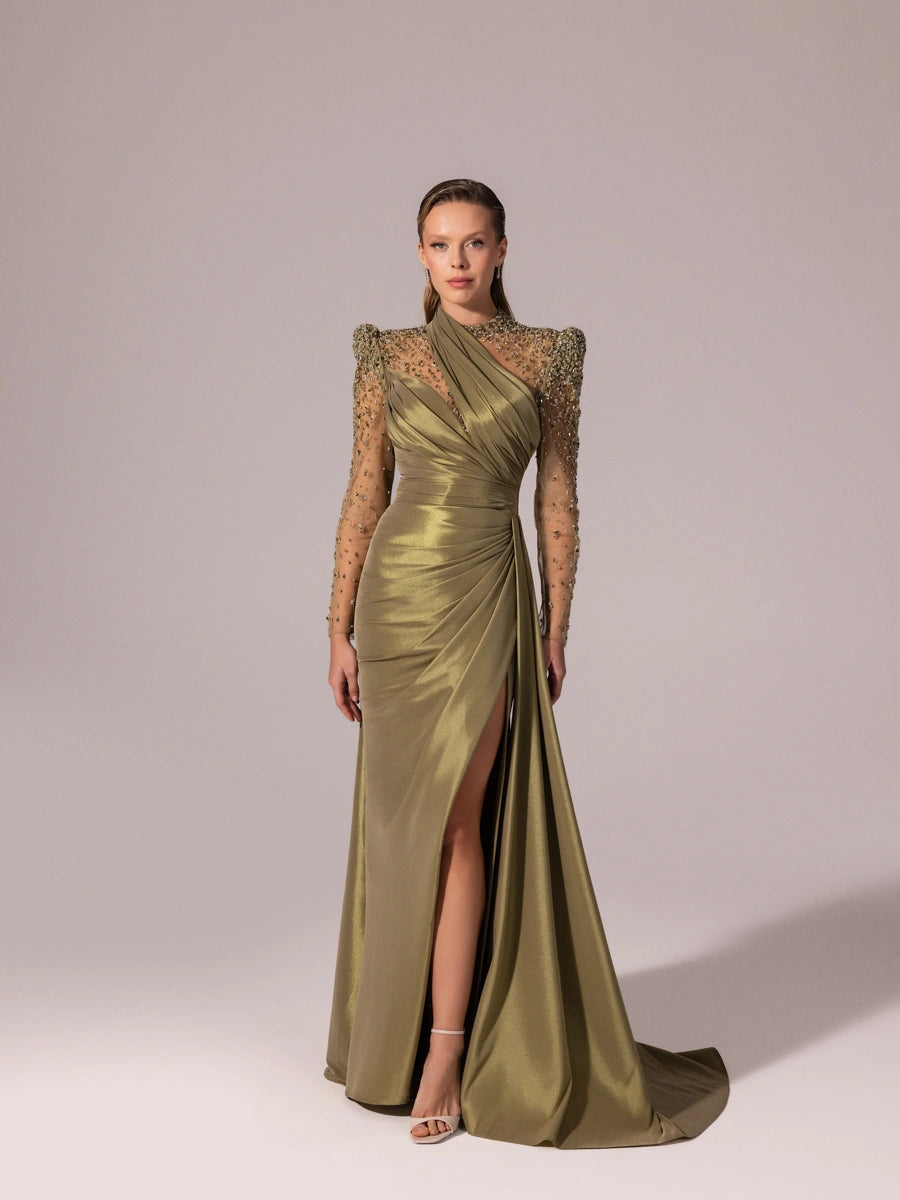 A25096-Kolları İşlemeli Asimetrik Drapeli Balık Abiye Elbise