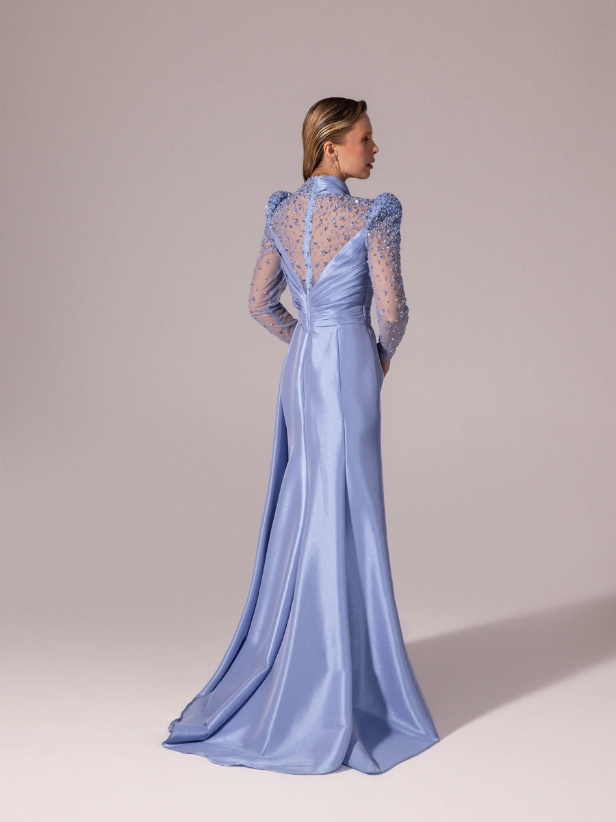 A25096-Kolları İşlemeli Asimetrik Drapeli Balık Abiye Elbise