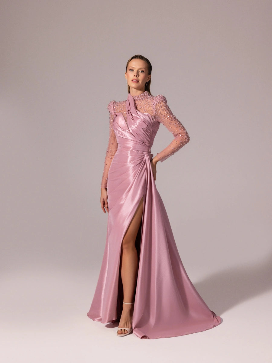 A25096-Kolları İşlemeli Asimetrik Drapeli Balık Abiye Elbise