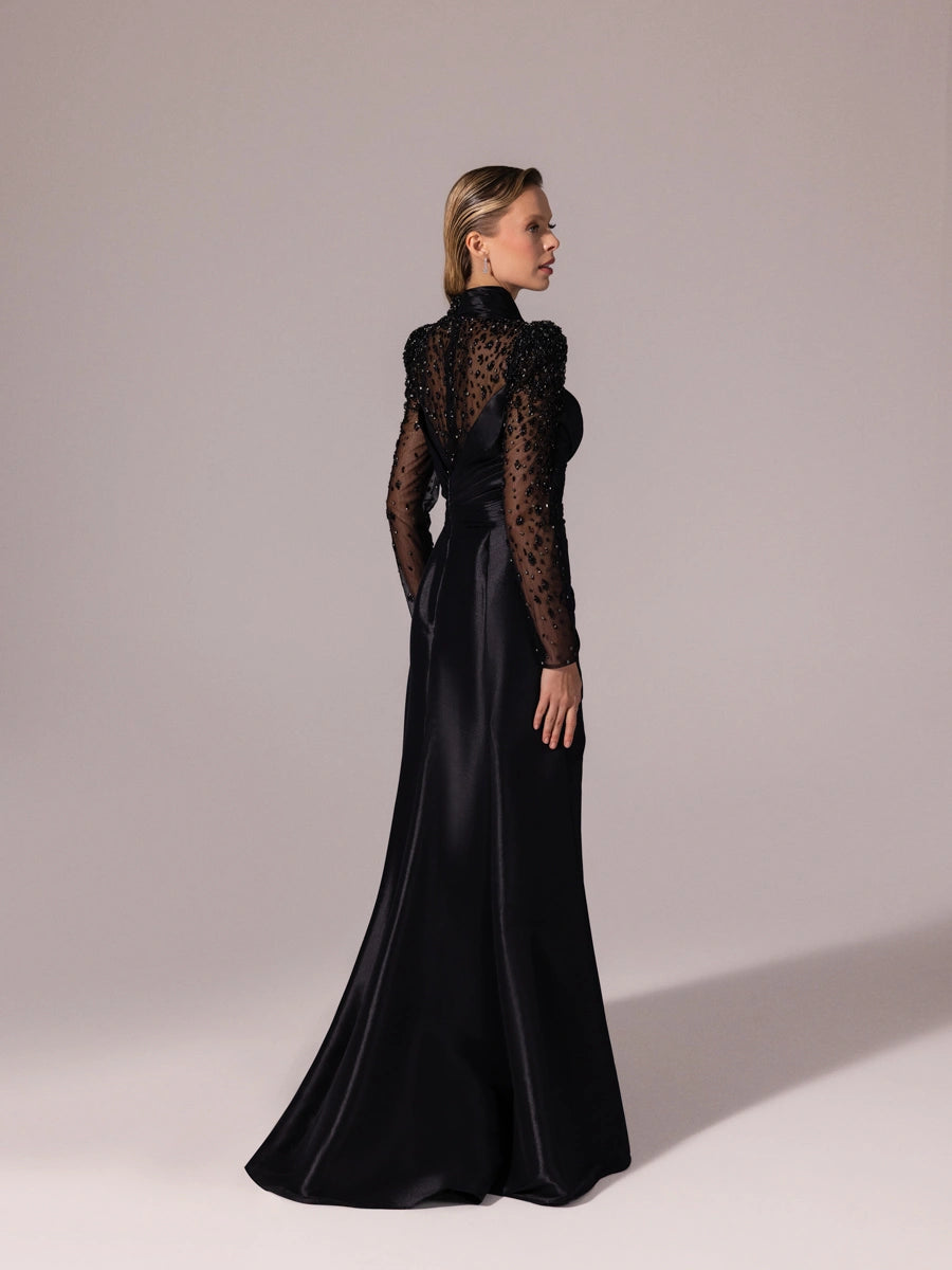 A25096-Kolları İşlemeli Asimetrik Drapeli Balık Abiye Elbise